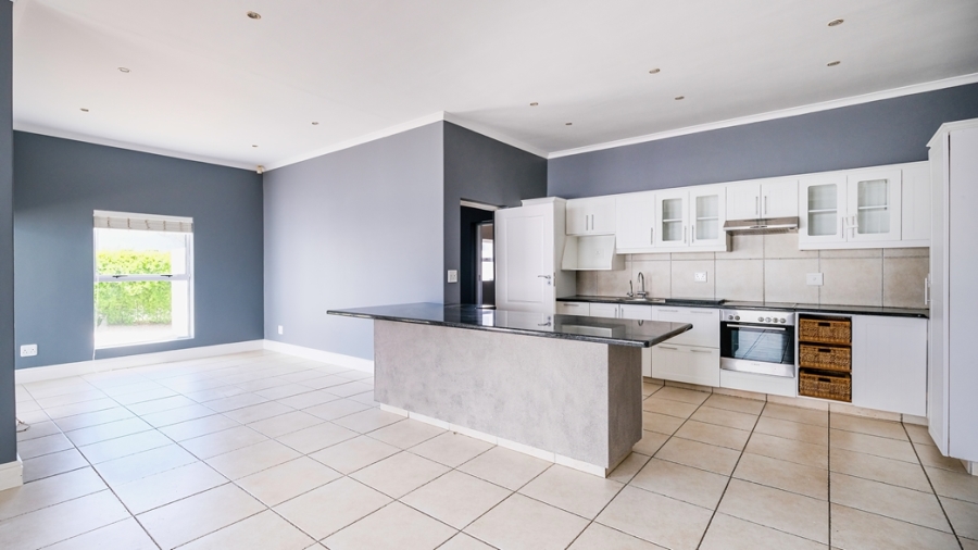 To Let 3 Bedroom Property for Rent in Kingswood Golf Estate Western Cape
